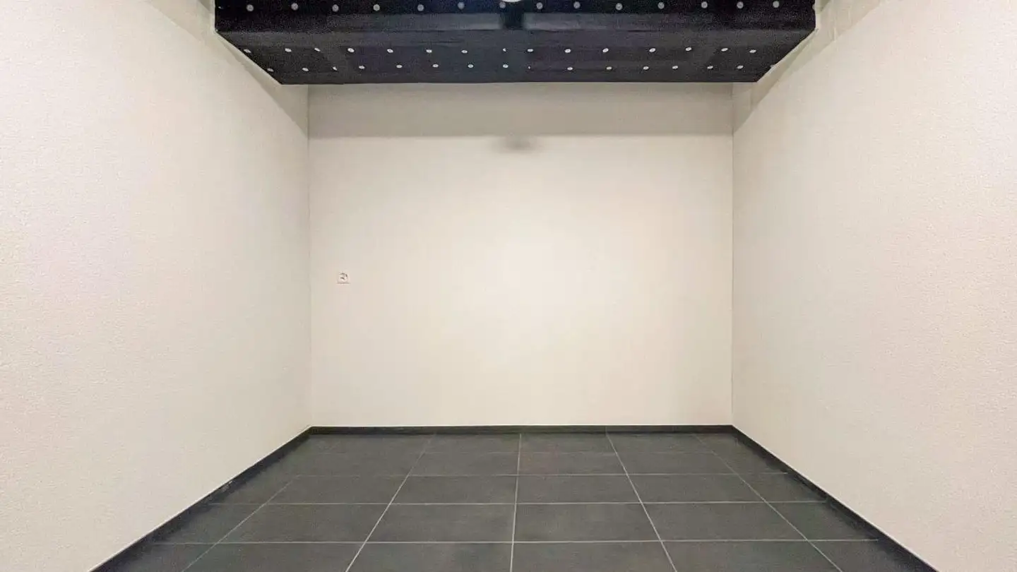 Parkplatz im Freien mieten - Blasenbergstrasse 14, 6300 Zug