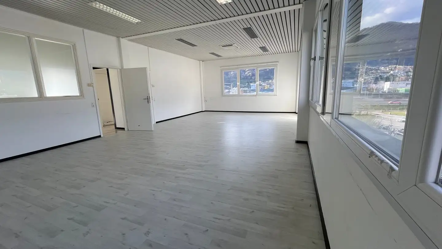 Office space for rent - Via Industria 1, 6814 Cadempino - Photo 4