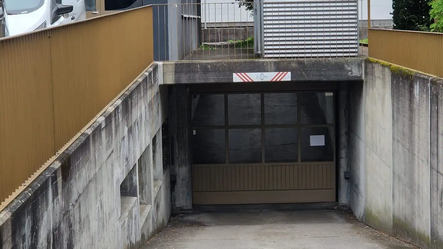 Parcheggio sotterraneo in affitto - Rue De Boujean / Bözingenstrasse 102, 2502 Biel/Bienne
