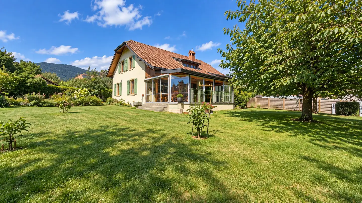 Single house for sale - 1278 La Rippe