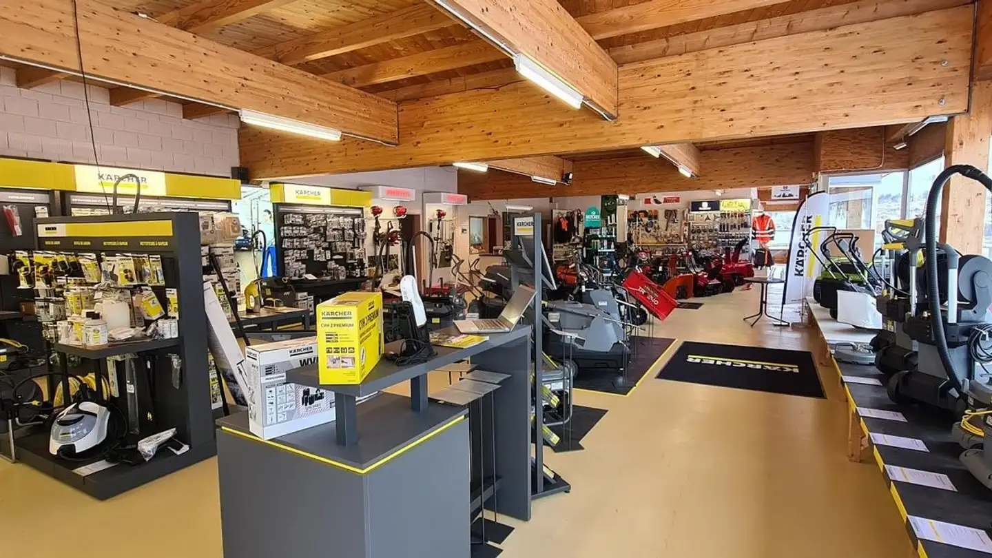 Shop for sale - 2340 Le Noirmont - Photo 2