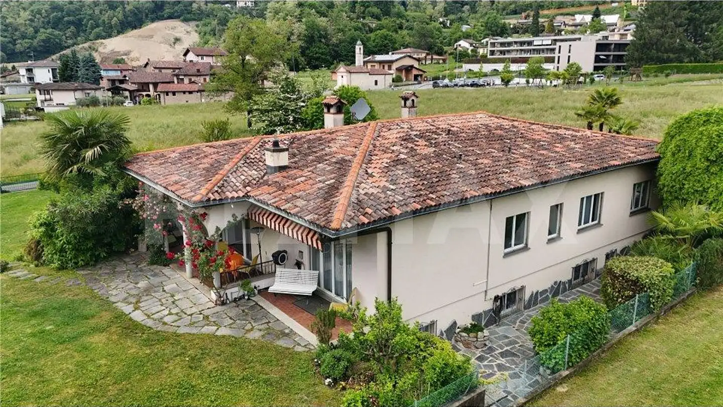 Residential building for sale - 6998 Monteggio