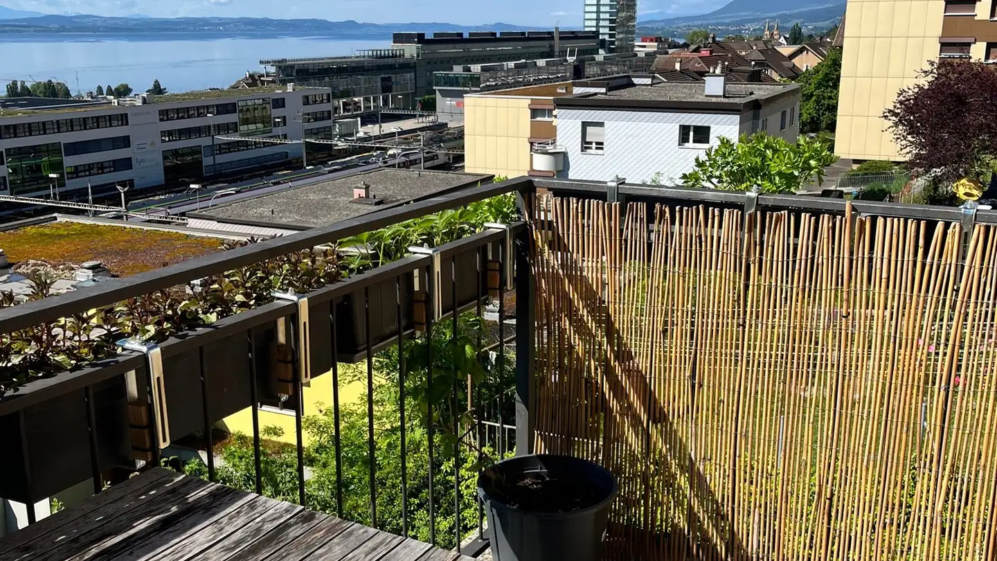 Chambre à louer - 2000 Neuchâtel - Photo 3