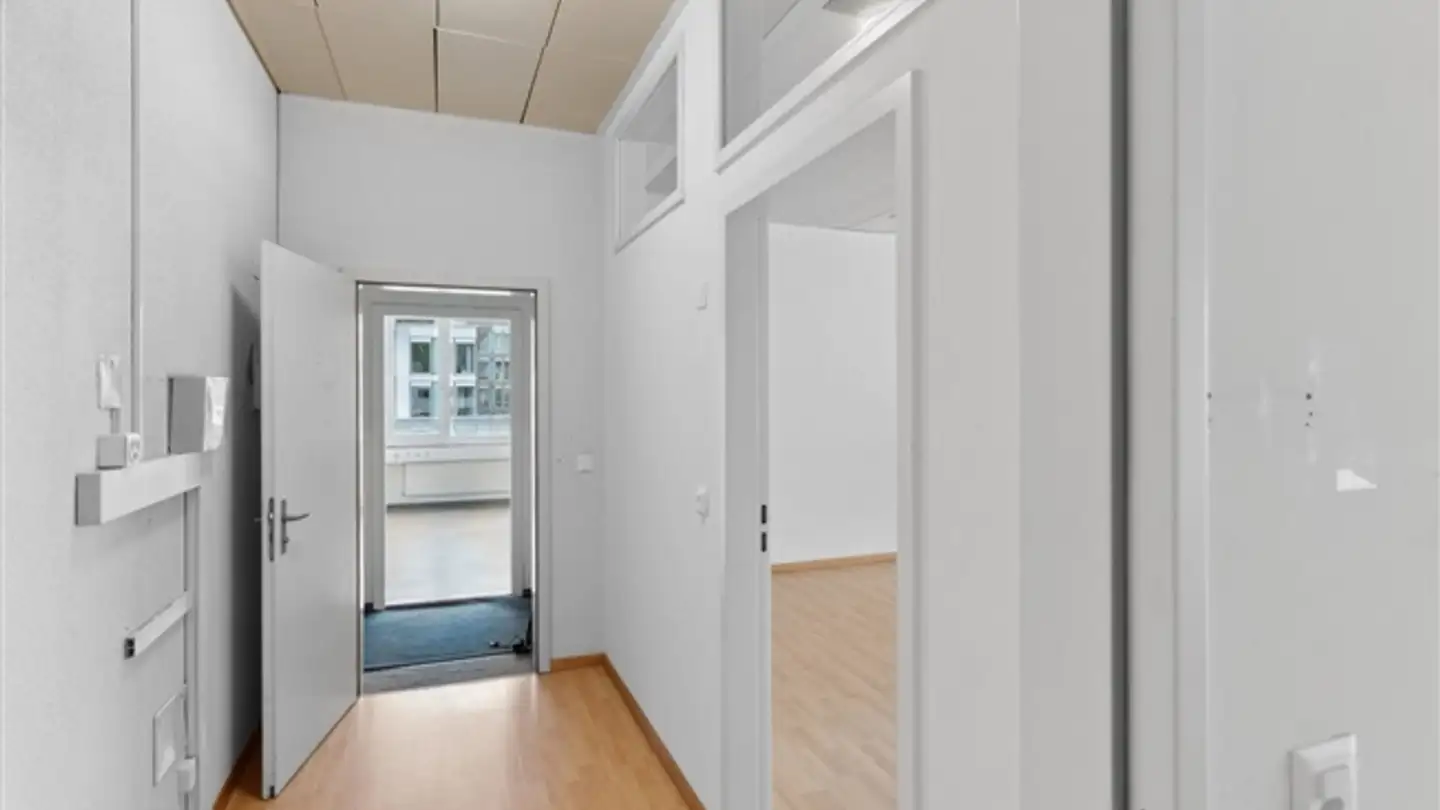 Bürofläche mieten - Oberfeld 4, 6037 Root