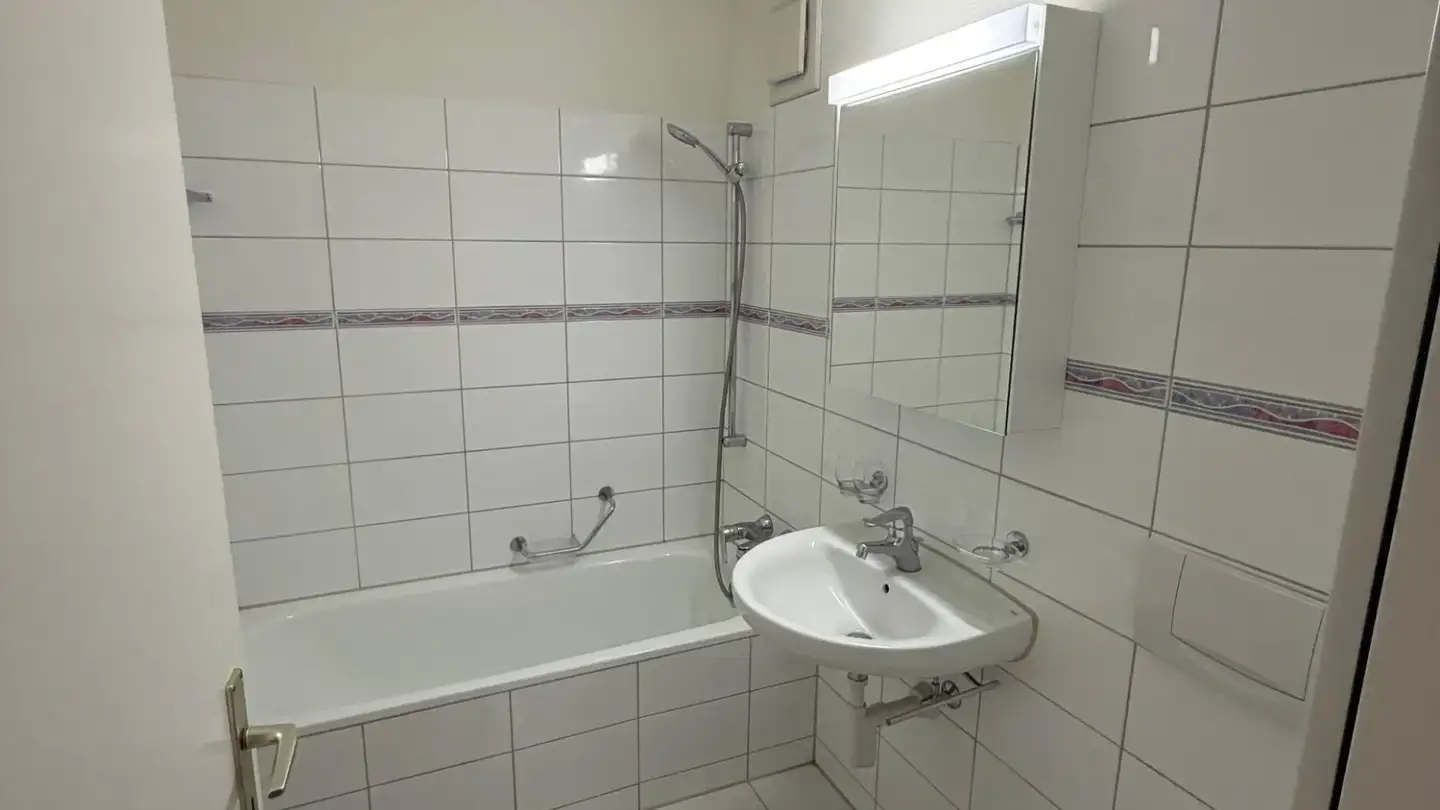Penthouse for rent - Büelweg 18, 8174 Stadel b. Niederglatt - Photo 3