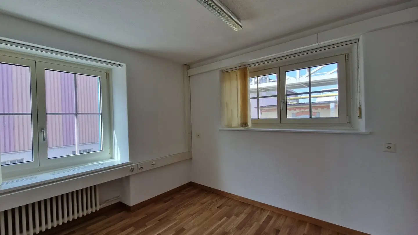 Office space for rent - Seestrasse 97, 8707 Uetikon am See - Photo 3