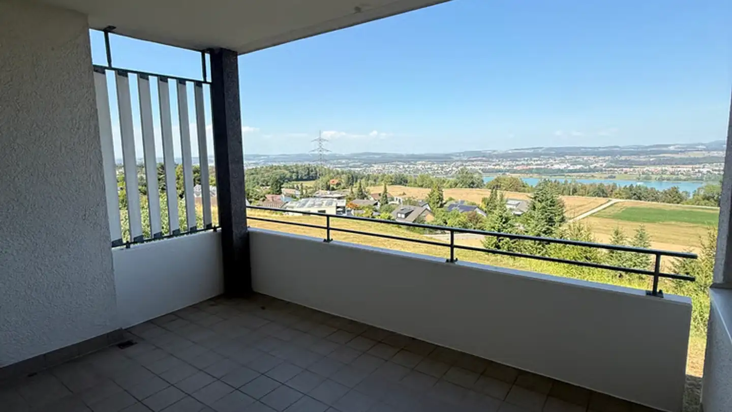 Appartement à louer - Zürichstrasse 104a, 8123 Ebmatingen - Photo 2
