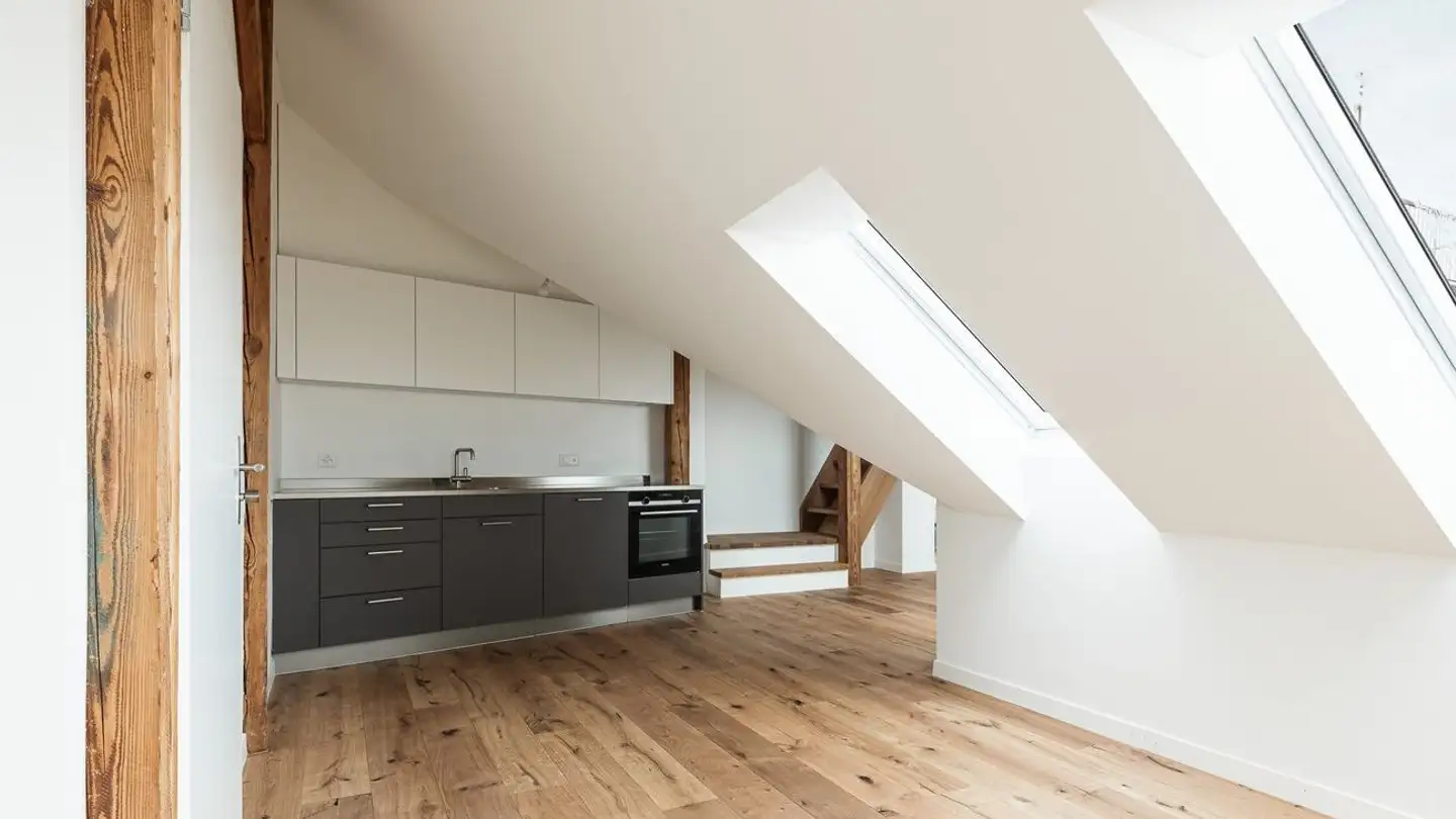 Dachgeschosswohnung mieten - Allmannstrasse 20, 8400 Winterthur - Foto 2