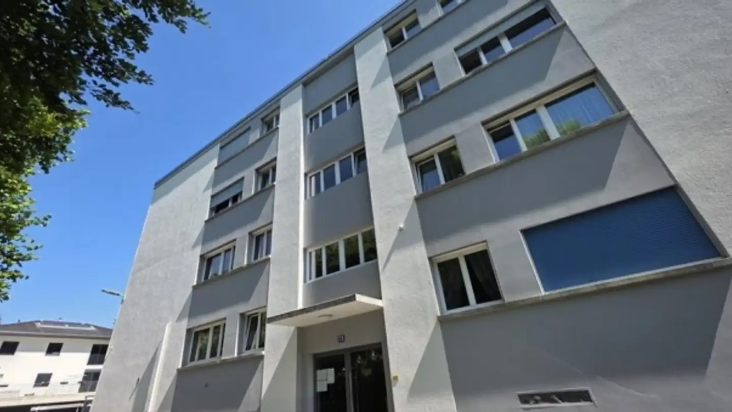 Edificio ad uso misto in affitto - Rue Des Bassets 72, 2300 La Chaux-de-Fonds