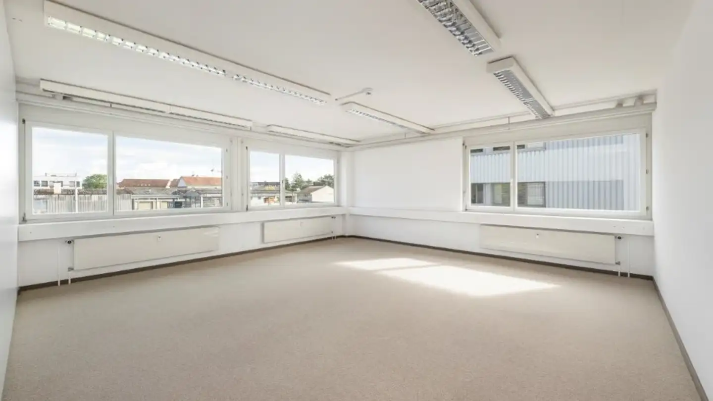 Office space for rent - Grabenackerstrasse 8b, 4142 Münchenstein