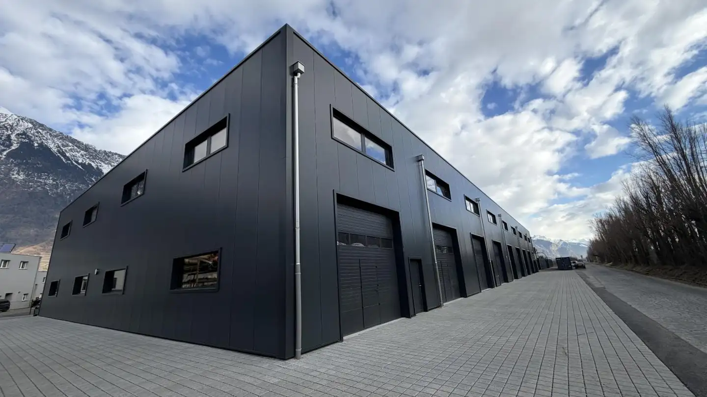 Commercial for rent - Chemin De L'industrie, 1926 Fully