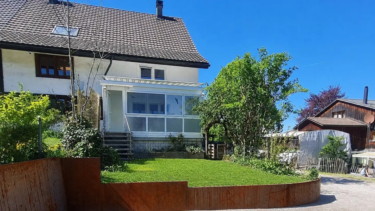 Einfamilienhaus mieten - Stollenstrasse 3, 8344 Bäretswil - Foto 2