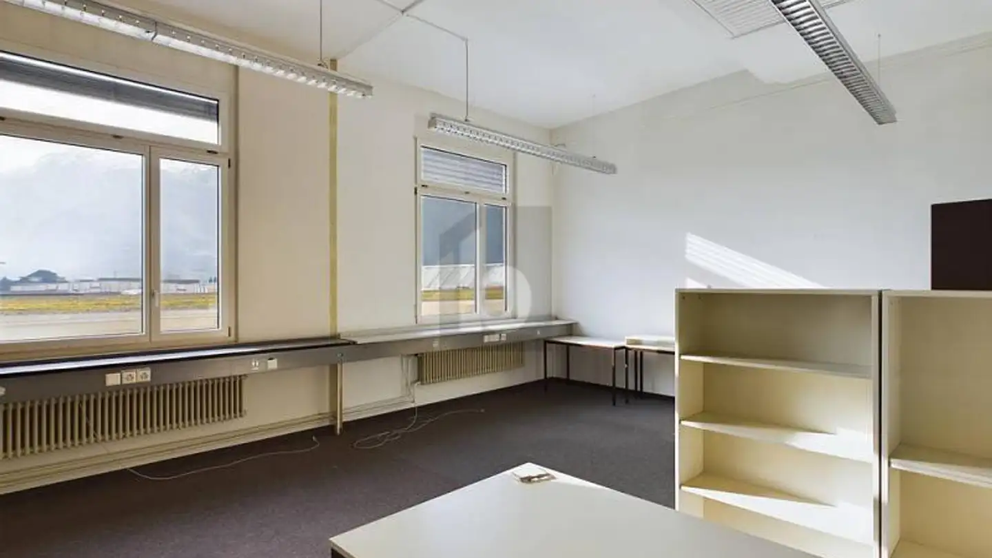 Office space for rent - 6460 Altdorf UR
