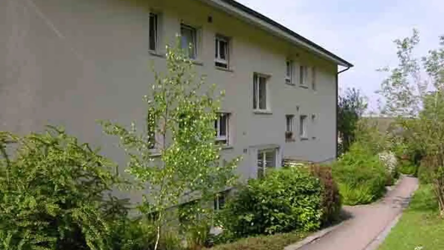 Garage individuel à louer - Im Brächli, 8053 Zürich