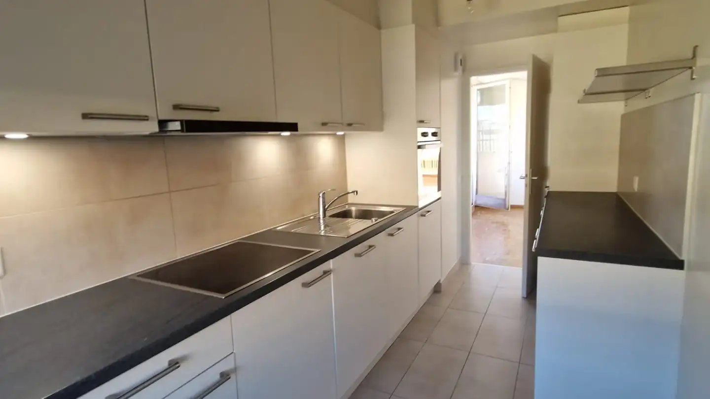 Attic flat for rent - 1205 Genève - Photo 3