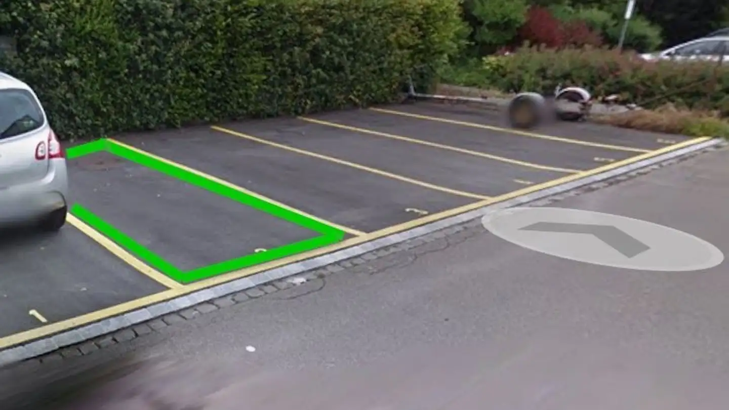 Place de parking extérieure à louer - Obstgartenweg 19, 8708 Männedorf