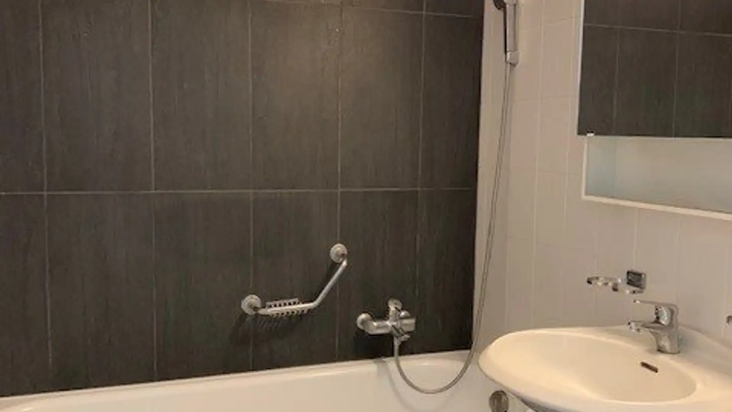Apartment for rent - Rue Bonivard, 1820 Veytaux - Photo 4