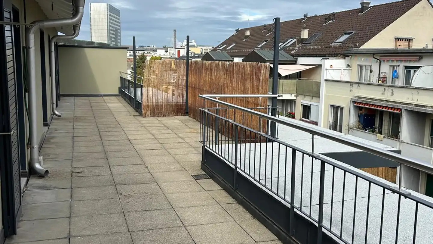 Attique à louer - Bärenfelserstrasse 11, 4057 Basel - Photo 2