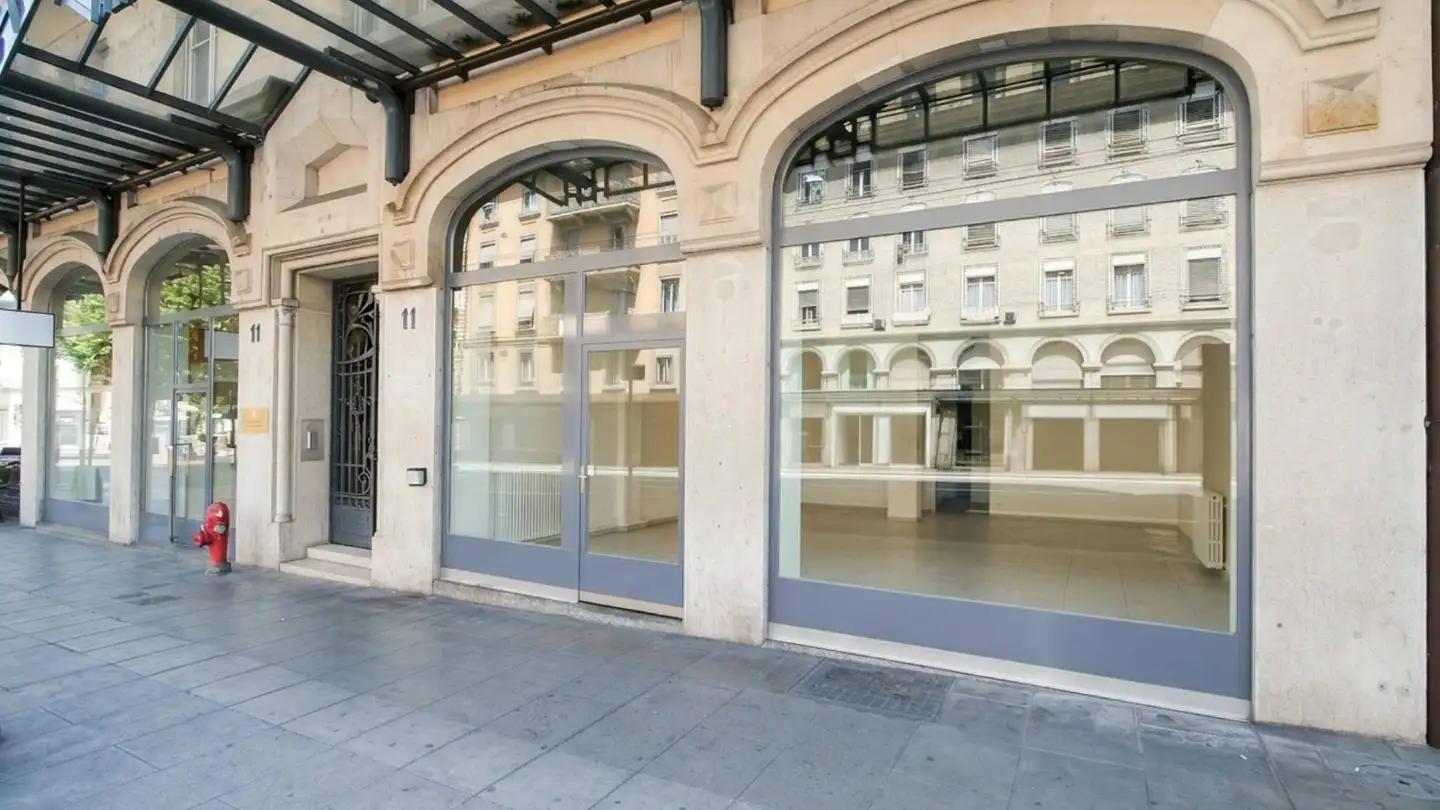 Arcade à louer - Rue De Chantepoulet 11, 1201 Genève