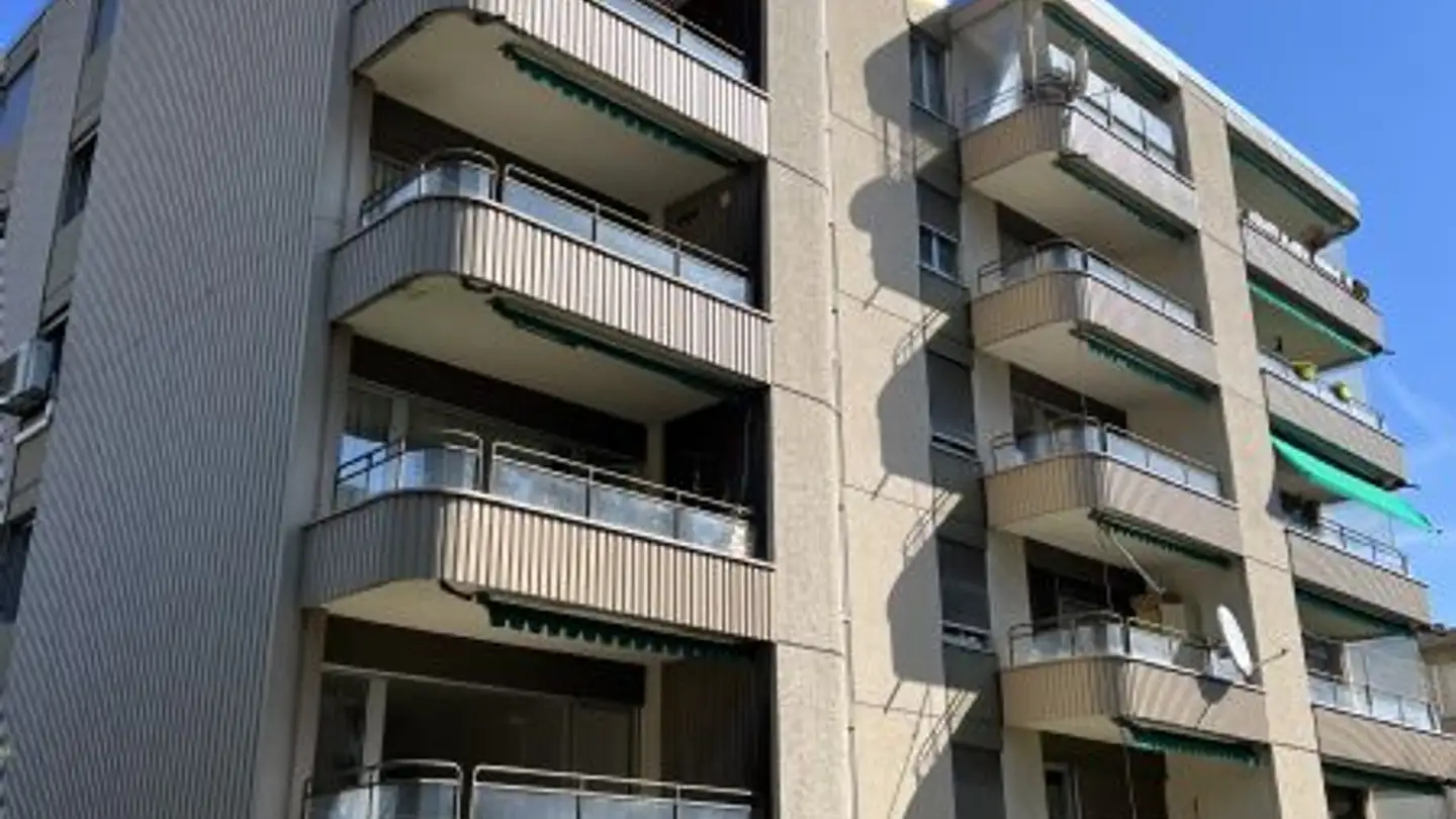 Place de parking souterraine à louer - Schulhausstrasse 4, 4632 Trimbach