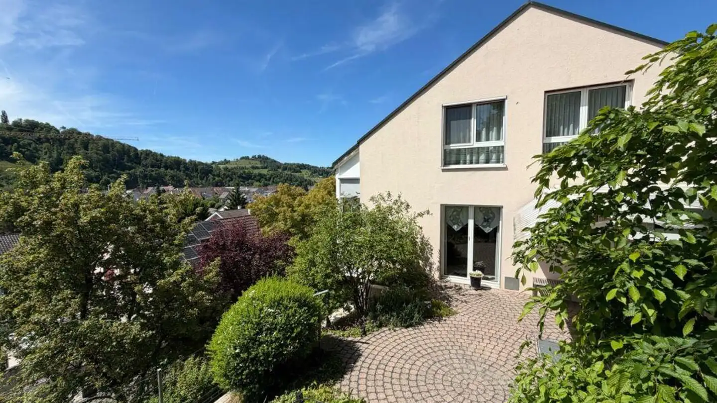 Casa bifamiliare in vendita - Ahornstrasse, 4416 Bubendorf