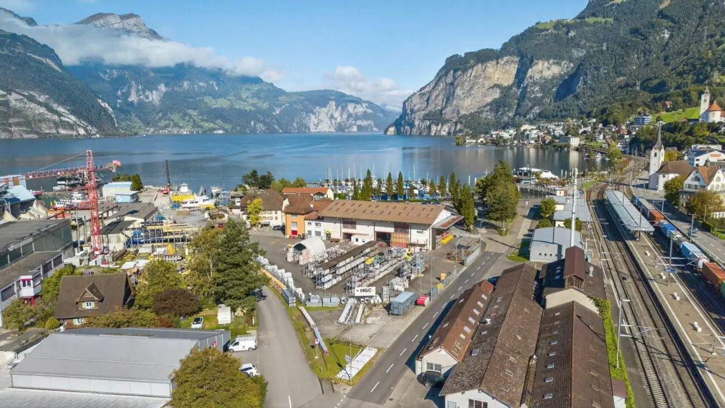 Commercial for sale - Seemattstrasse 2, 6454 Flüelen