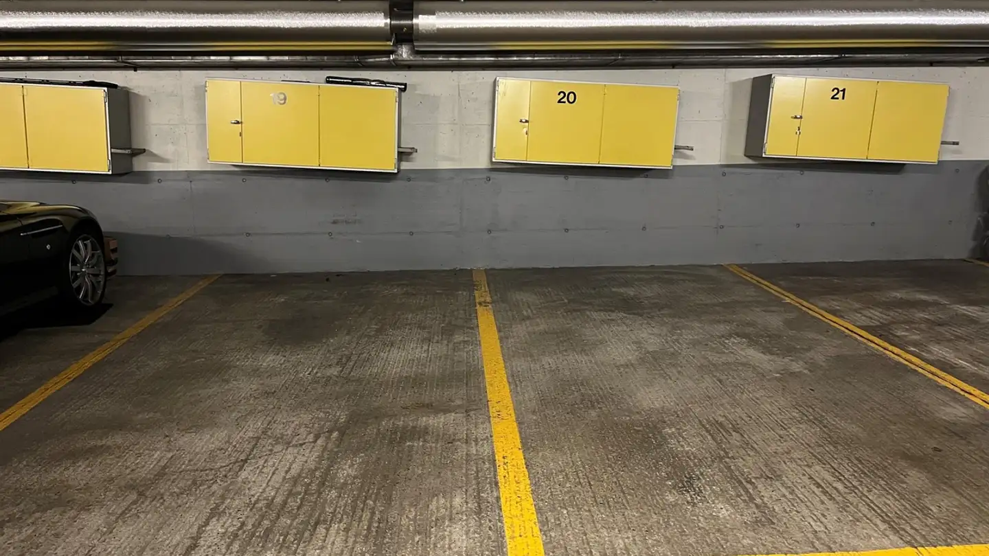 Underground parking space for rent - 8610 Uster - Photo 4