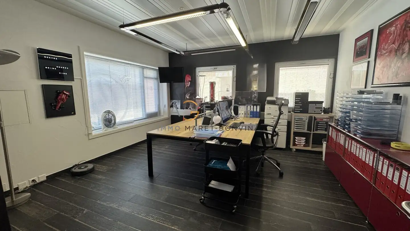 Office space for sale - 1907 Saxon - Photo 2