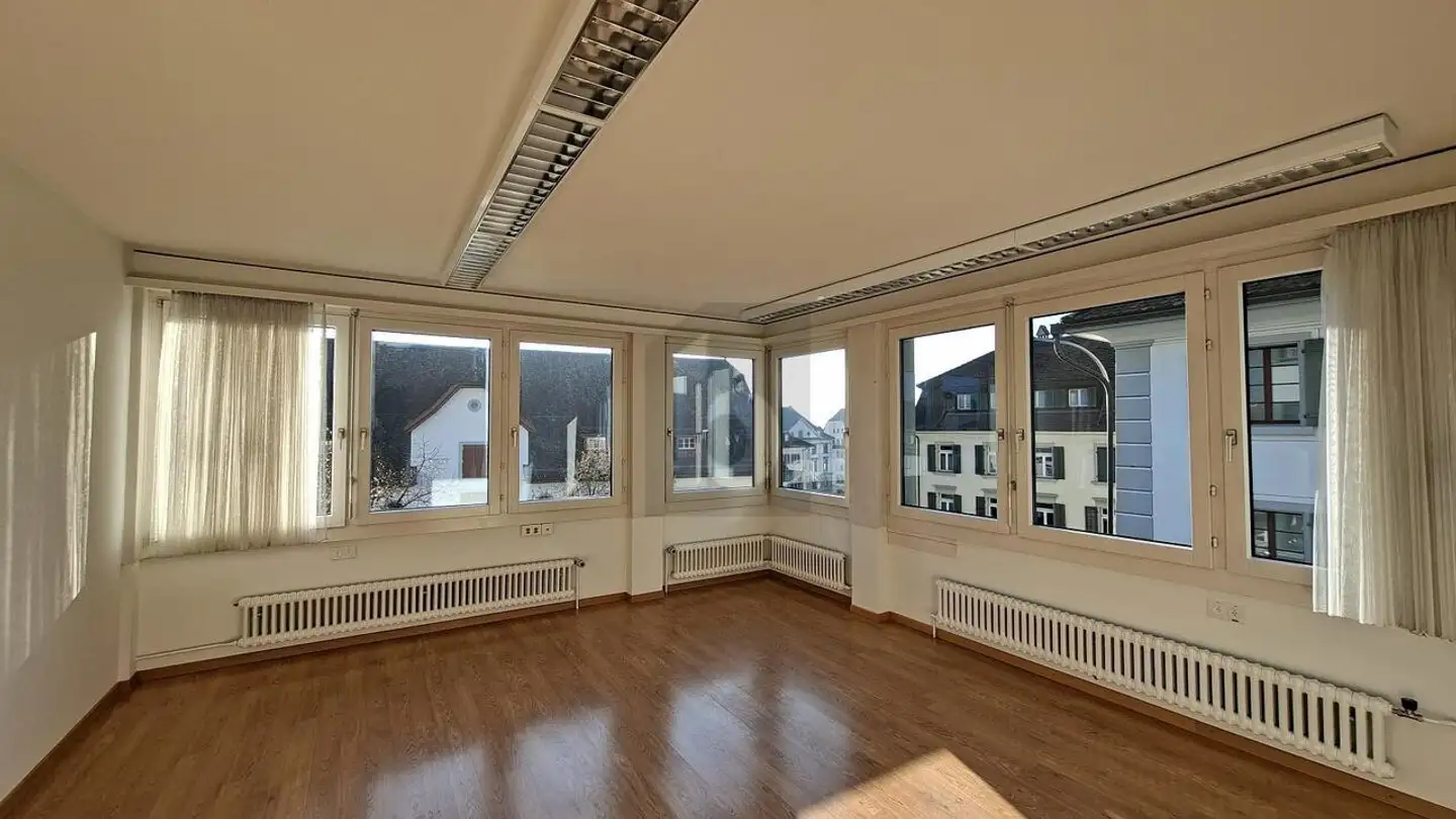 Bureau à louer - 6430 Schwyz - Photo 3