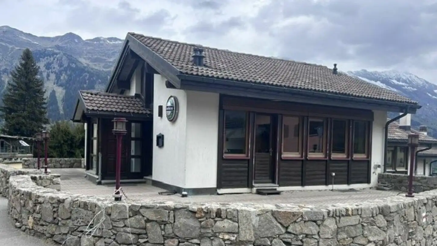 Restaurant à louer - 6780 Airolo