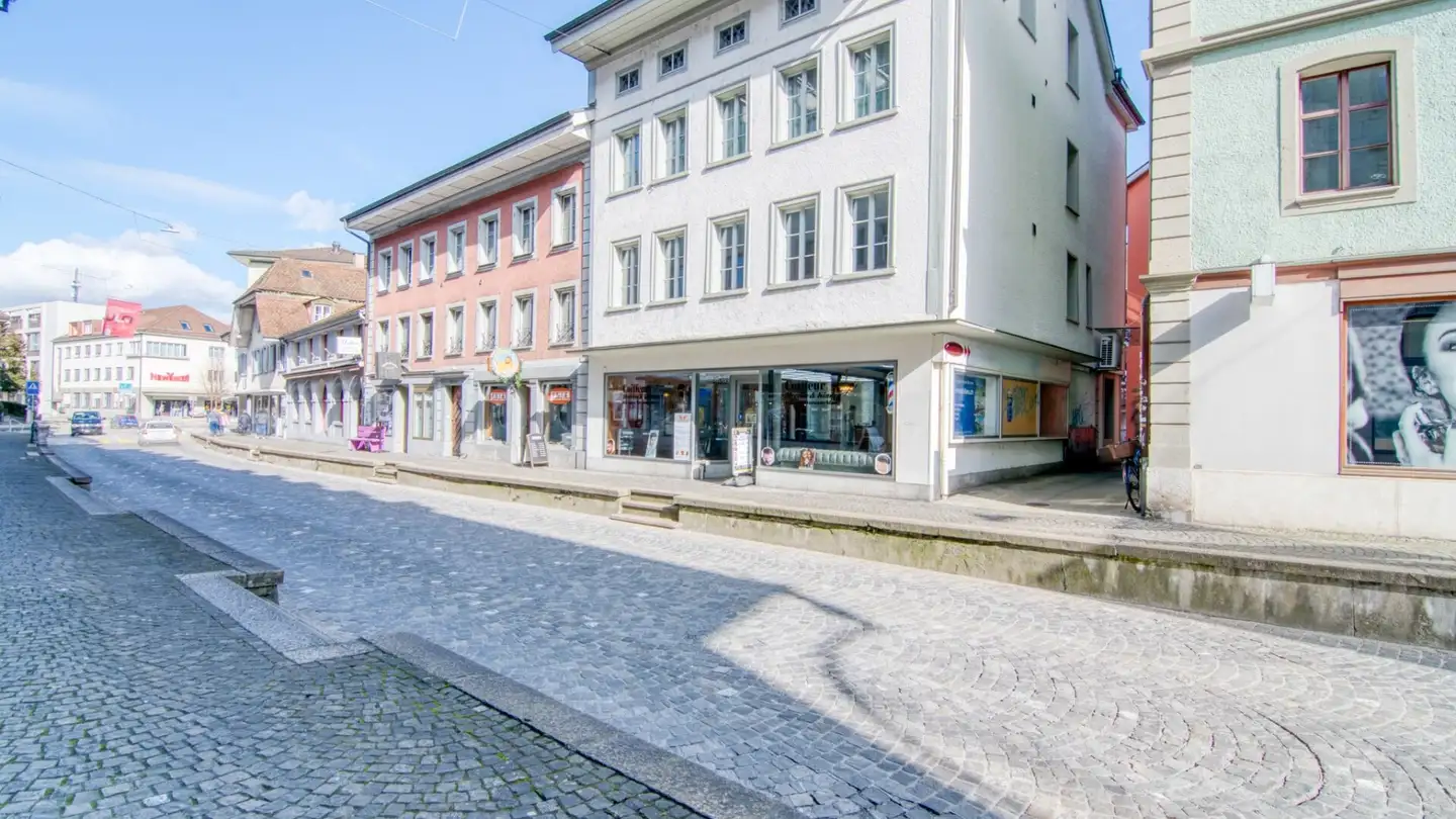 Residential building for sale - Bahnhofstrasse 2, 4900 Langenthal