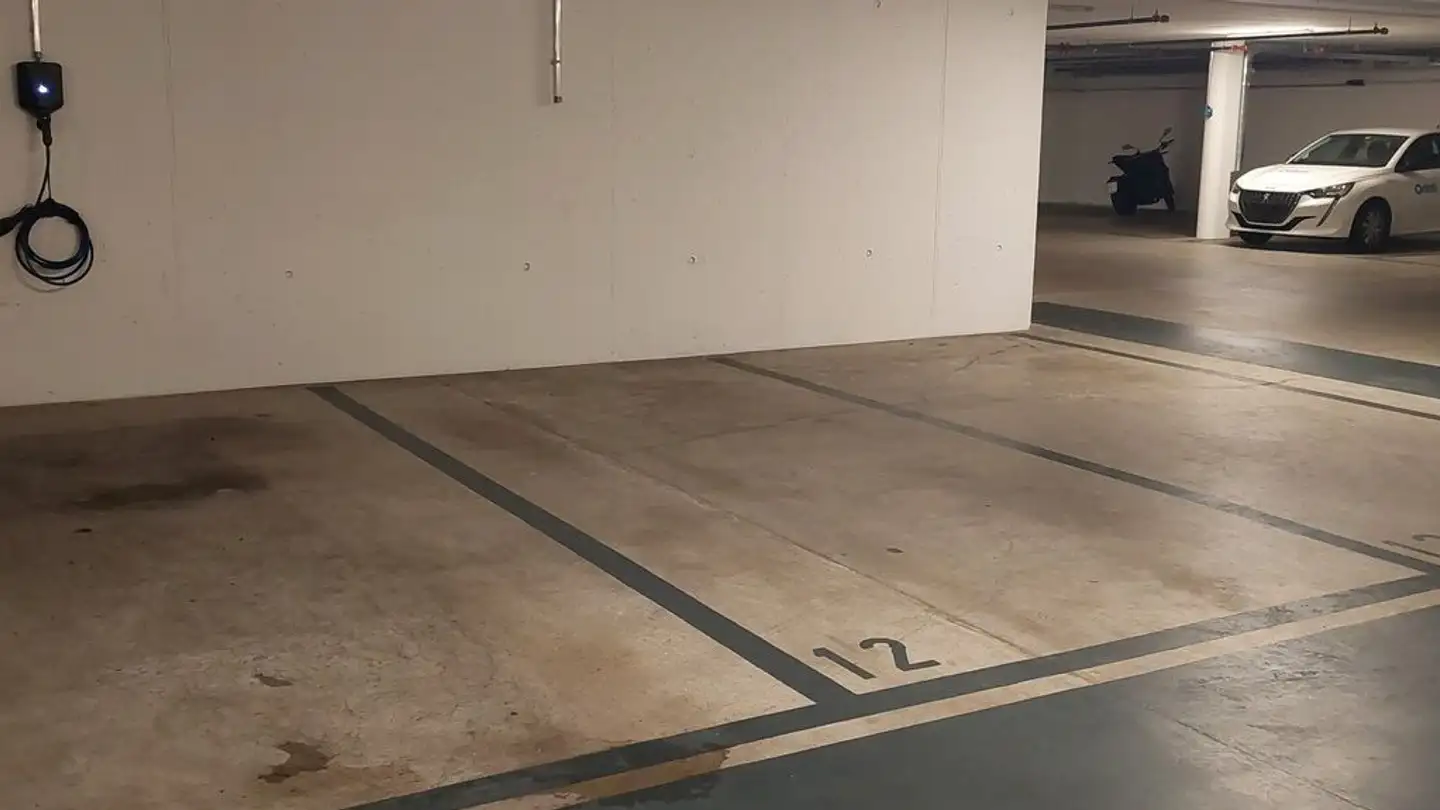 Outdoor parking space for rent - Le Grand-Chemin 138, 1066 Epalinges