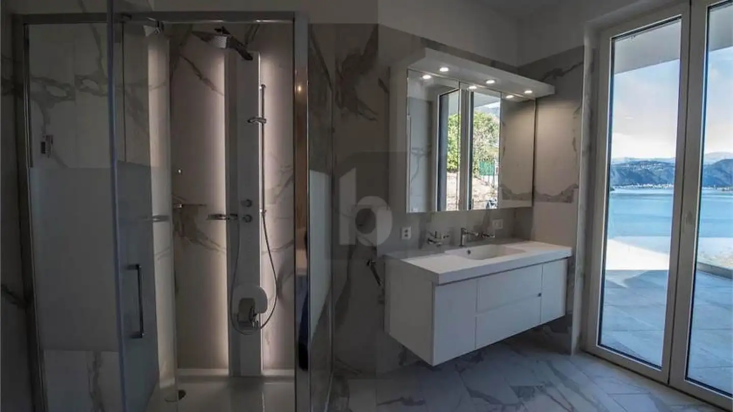 Penthouse for rent - 6825 Capolago - Photo 4