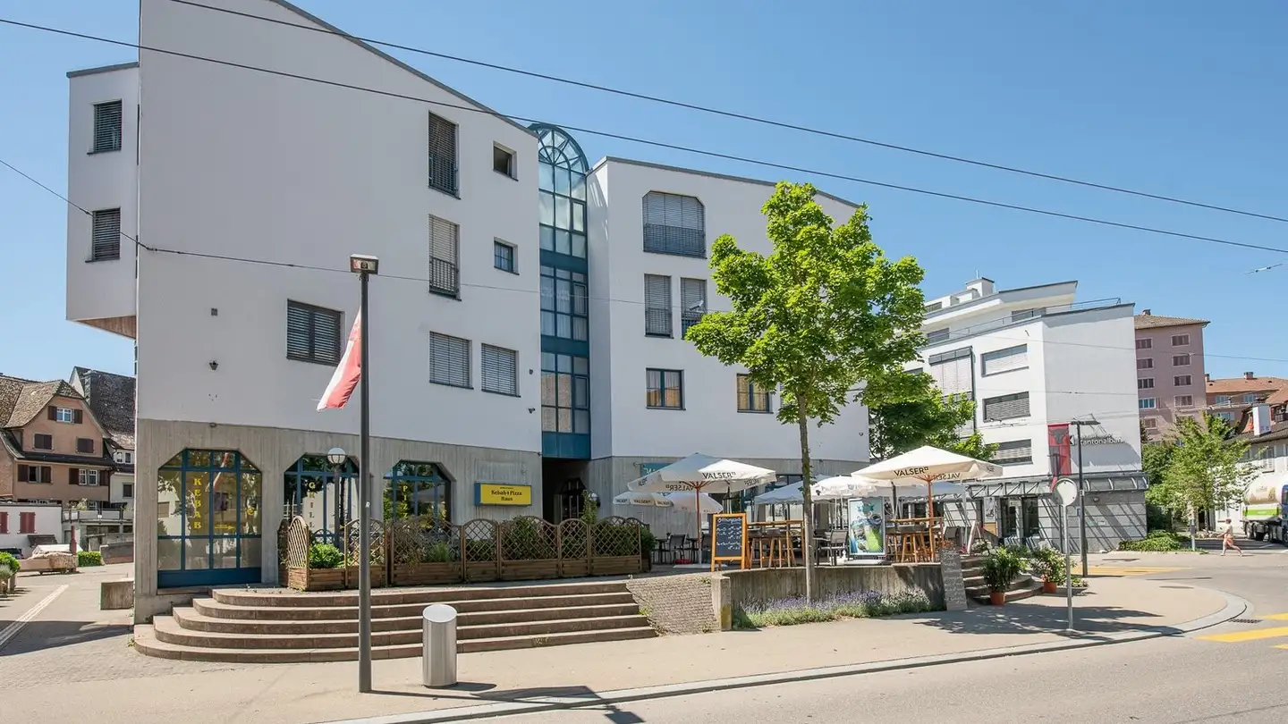 Garage singolo in affitto - Zentralstrasse 5, 8212 Neuhausen am Rheinfall