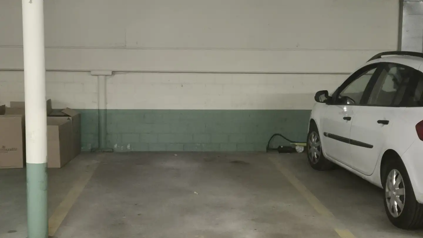 Single garage for rent - Buechwisstrasse 6, 8121 Benglen