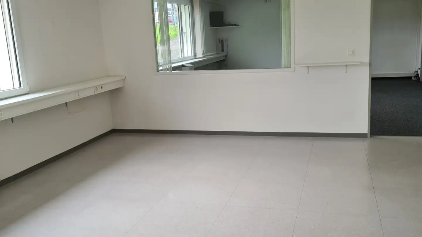 Spazio ufficio in affitto - Rüebliweg 4, 4624 Härkingen - Photo 3