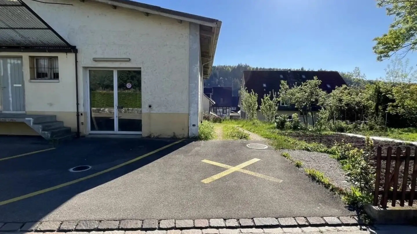 Storage space for rent - Friedhofstrasse 10, 8192 Glattfelden - Photo 2