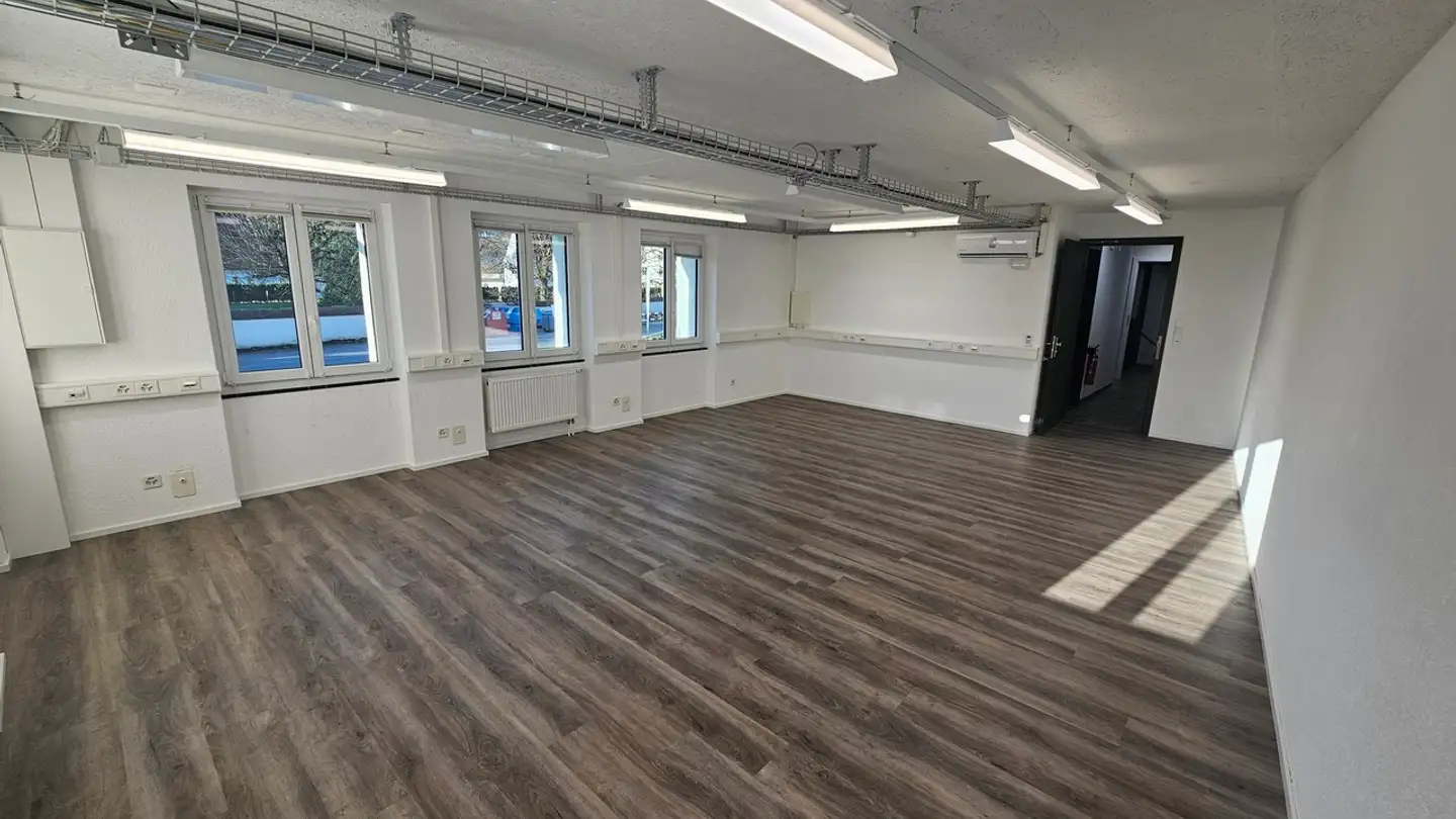 Commerciale in affitto - Chemin Des Vauches 7a, 2900 Porrentruy - Foto 3