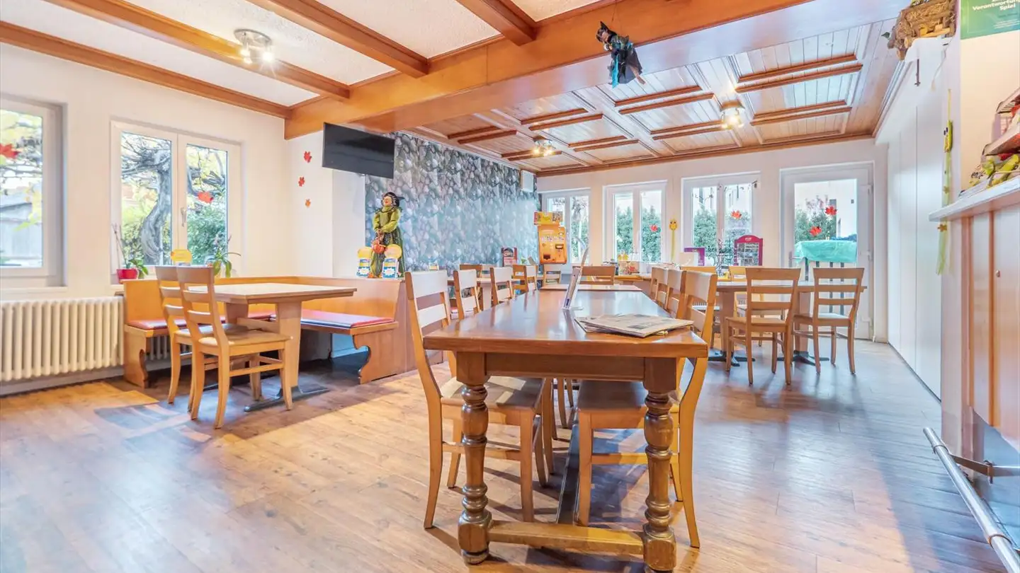 Restaurant for rent - Marktplatzstrasse 2, 3946 Turtmann - Photo 3
