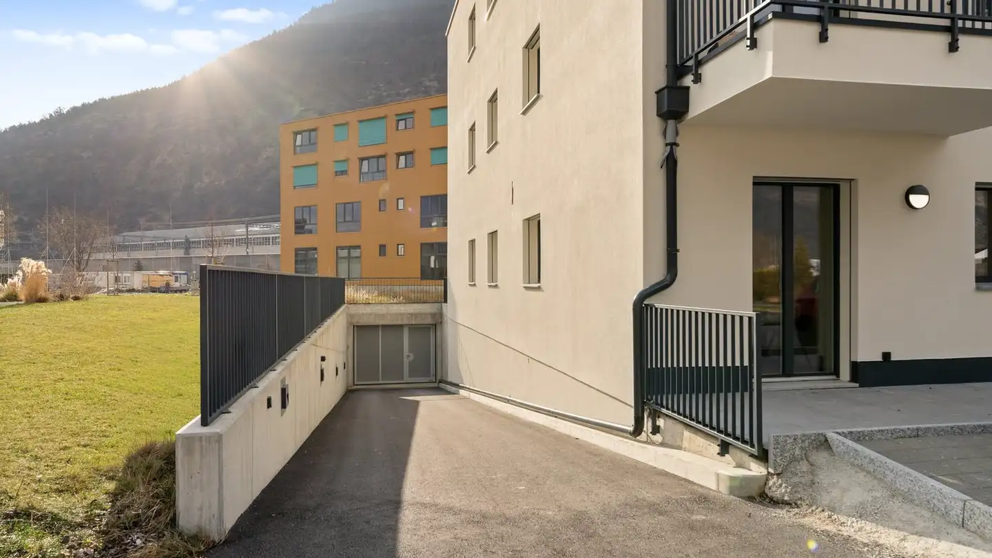 Underground parking space for rent - Krokusweg 2, 3930 Visp