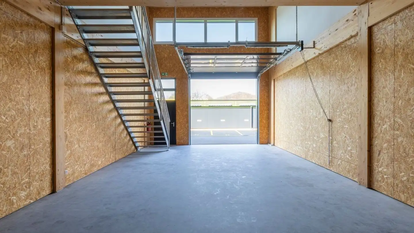 Industrial property for rent - Wattwerkstrasse 2, 4416 Bubendorf
