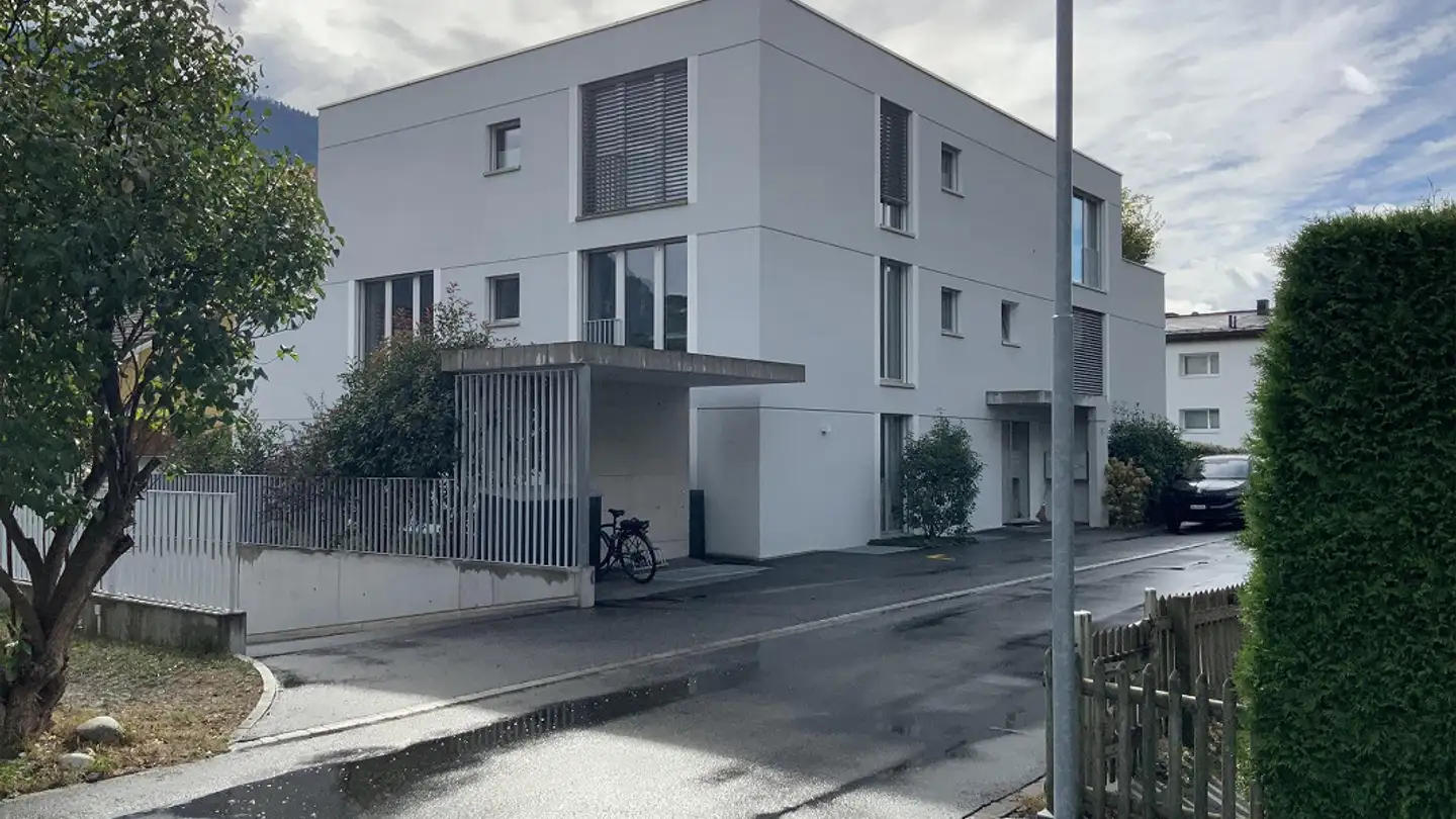 Place de parking souterraine à louer - Hochwangstrasse 9, 7012 Felsberg