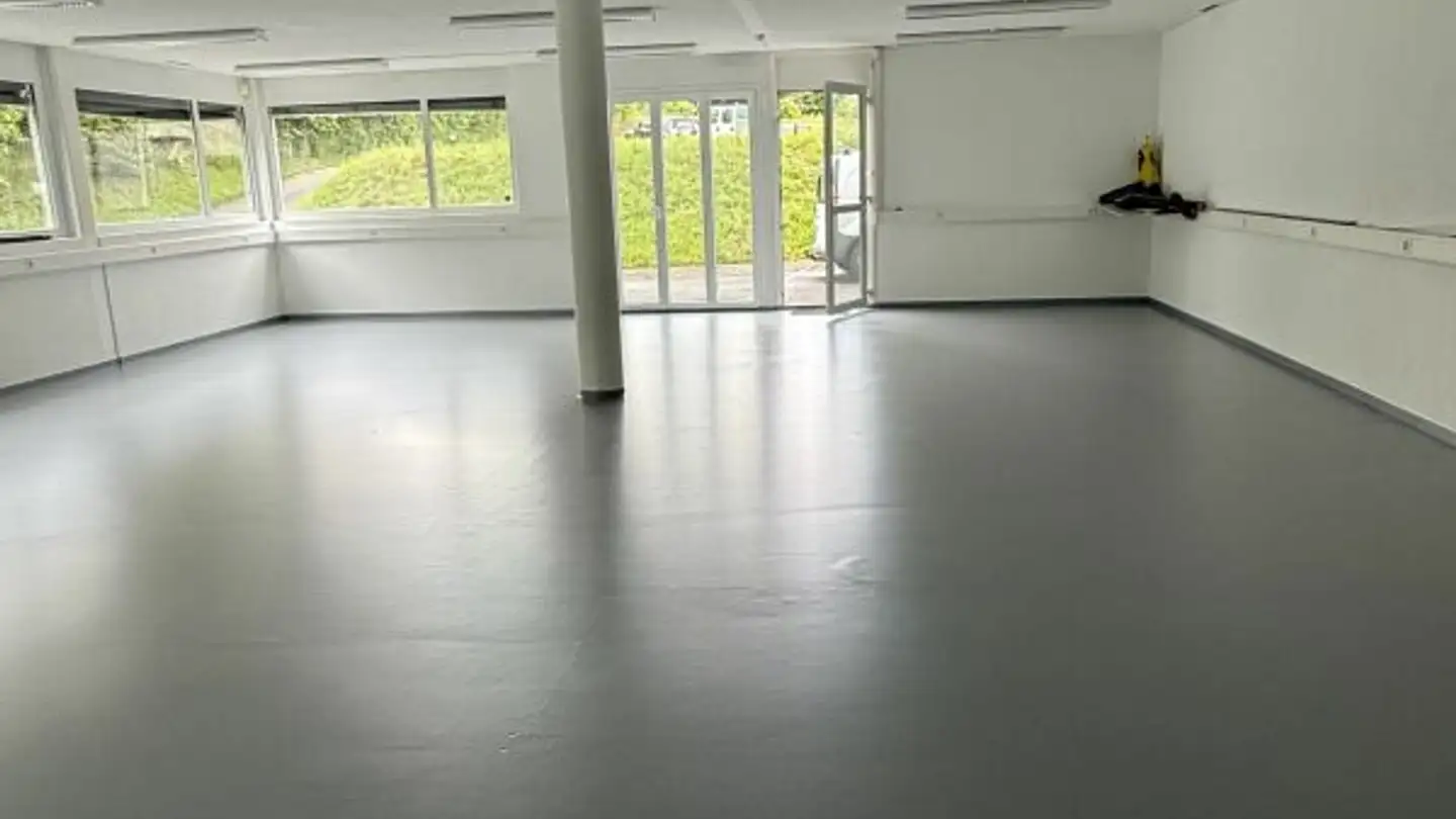 Magasin à louer - Route Du Petit Eysins 1, 1262 Eysins - Photo 3