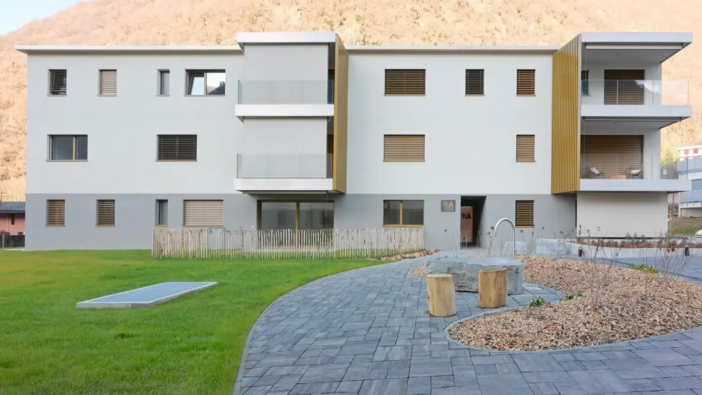 Edificio residenziale in vendita - Via Del Battistone 3, 6533 Lumino - Photo 3