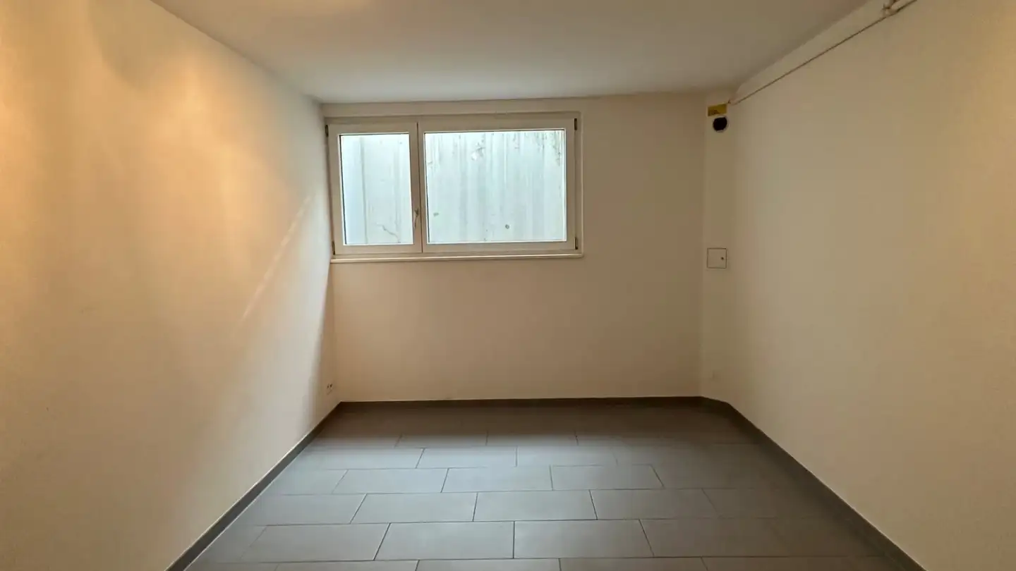 Hobby room for rent - Witterswilerstrasse 4, 4107 Ettingen