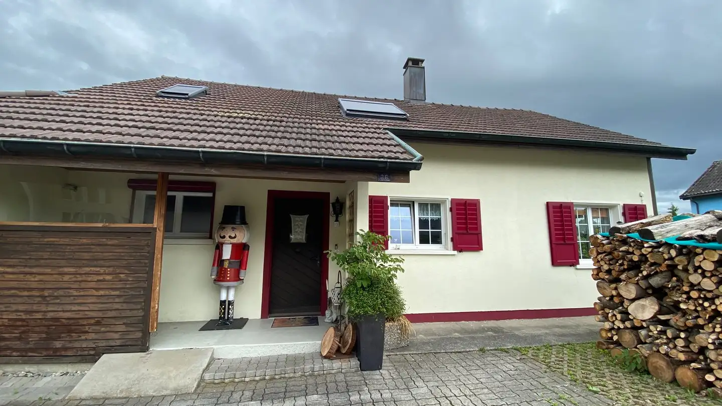 Single house for sale - Aengistrasse 26, 4704 Niederbipp
