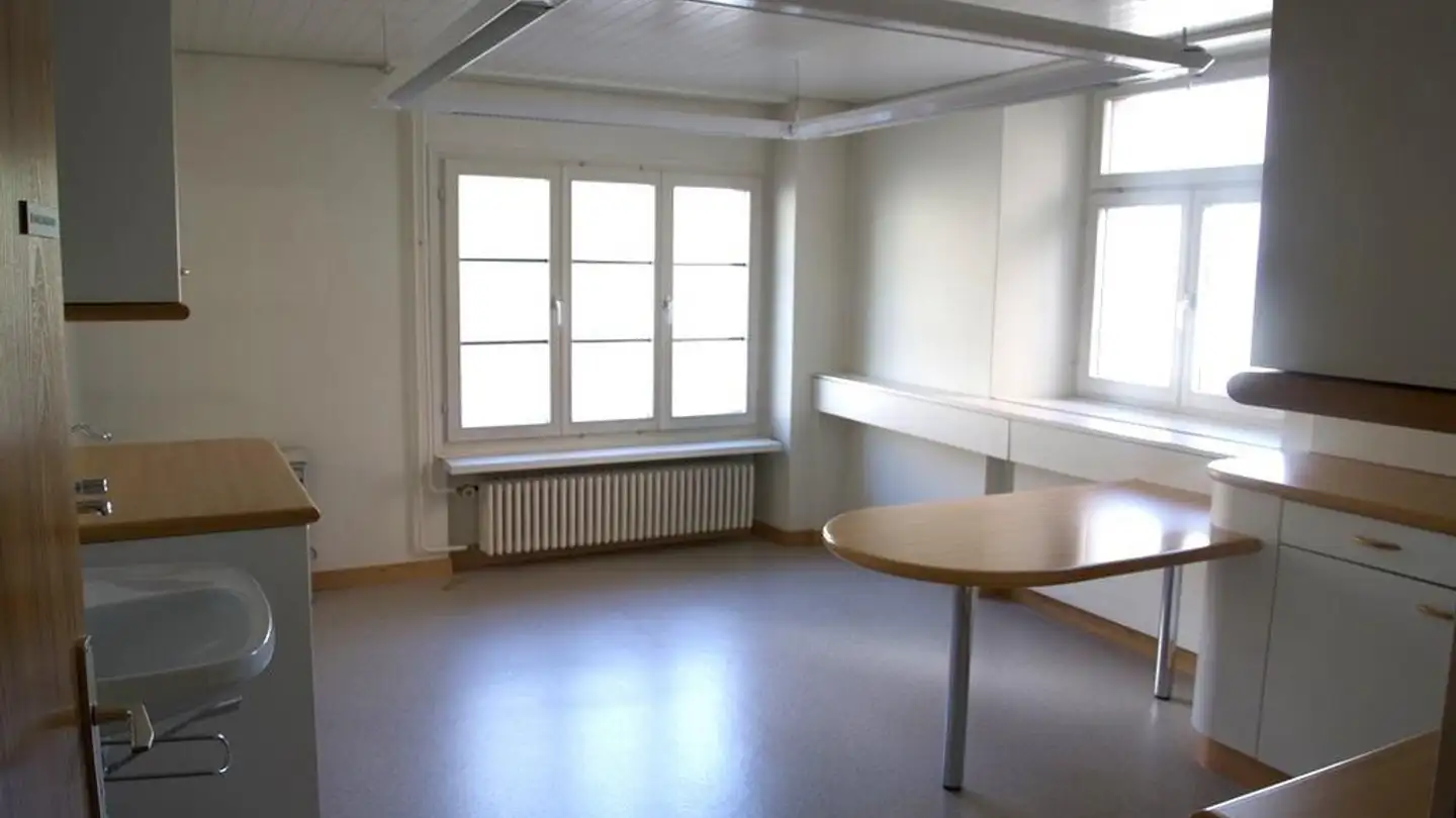 Arztpraxis mieten - Seestrasse 80, 8267 Berlingen - Foto 2
