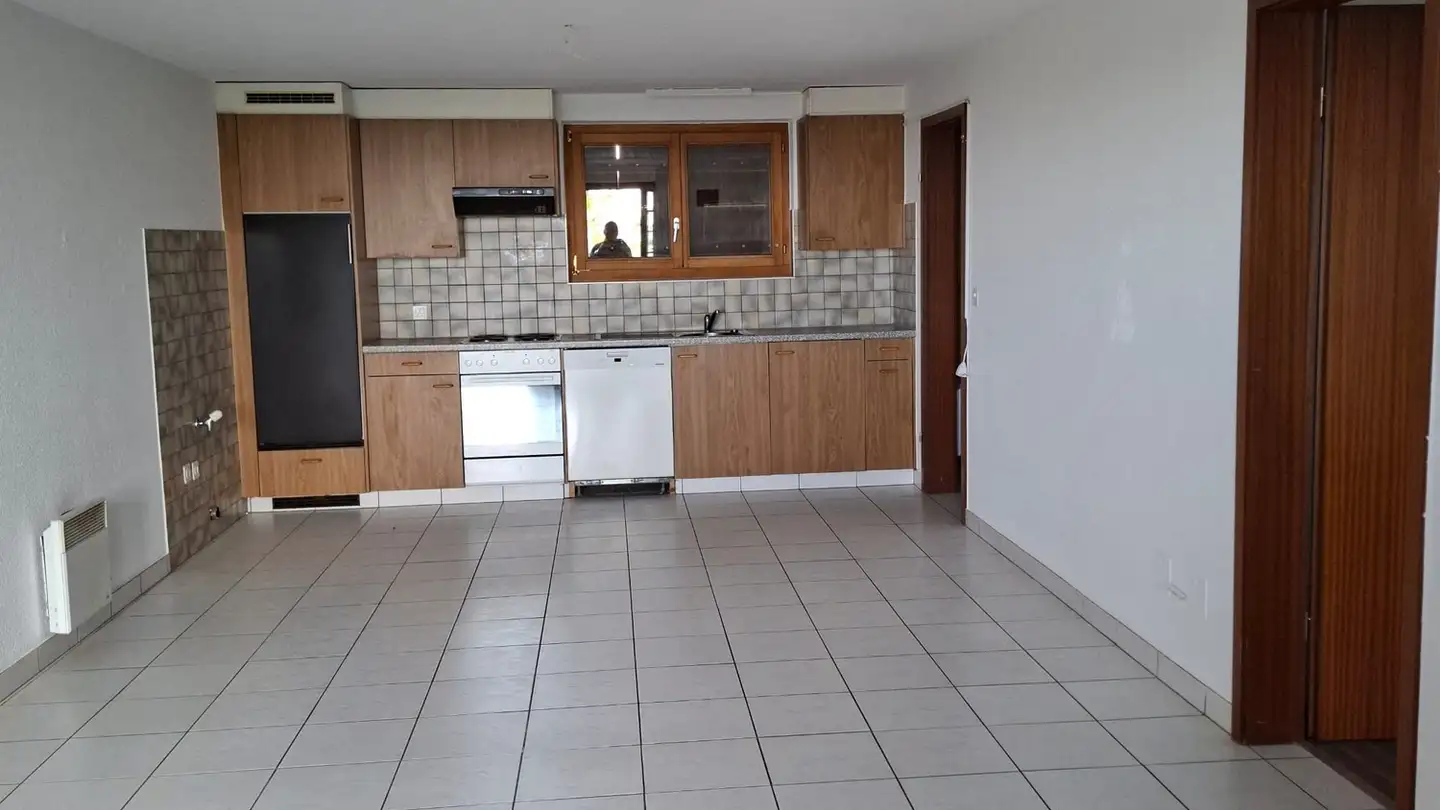 Apartment for rent - 1634 La Roche FR - Photo 3