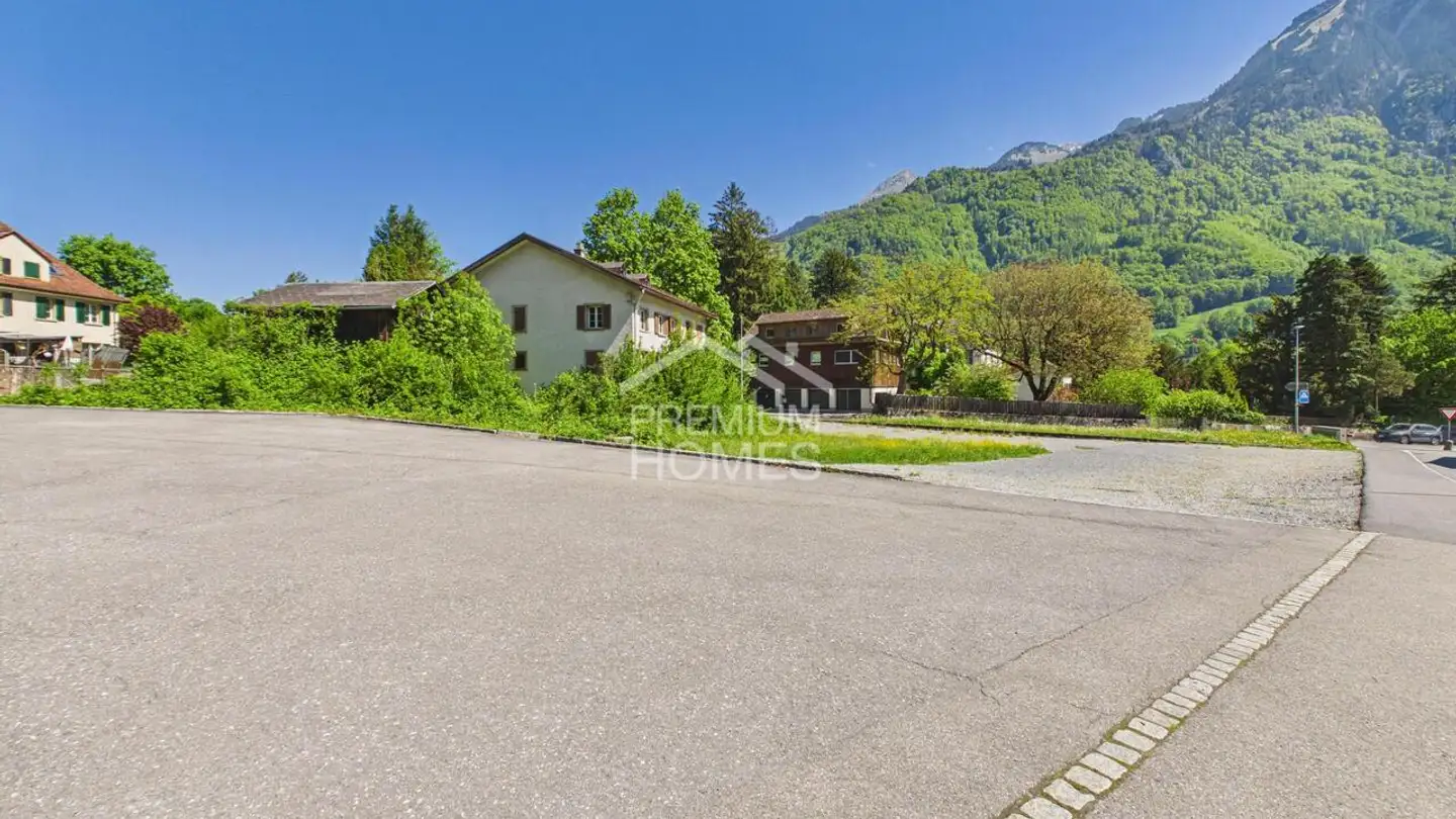 Mixed-use building for sale - 8750 Glarus - Photo 2