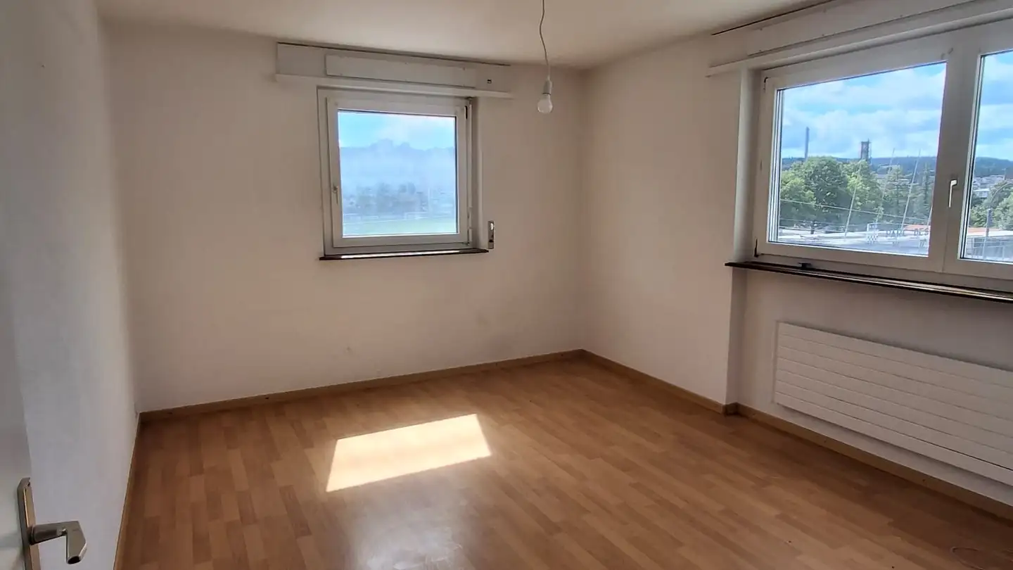 Apartment for rent - Rue De La Charrière 73, 2300 La Chaux-de-Fonds - Photo 3